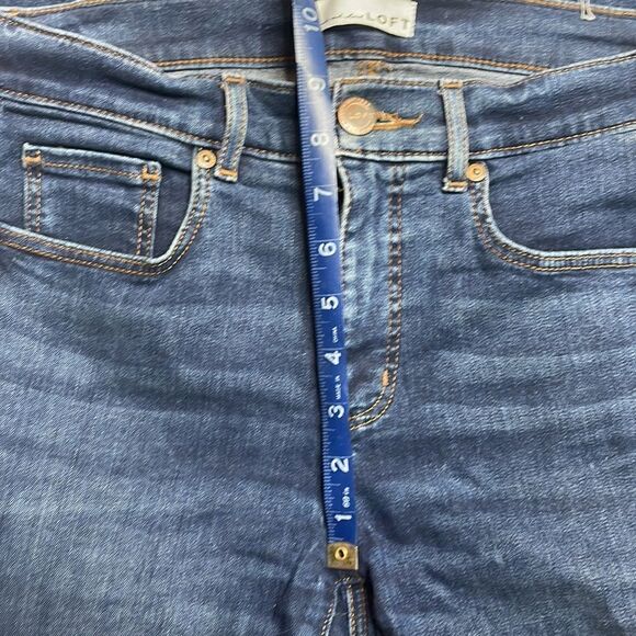 Loft Mid rise modern Skinny Crop Jeans Size 28 / 6 medium blue - Picture 5 of 9
